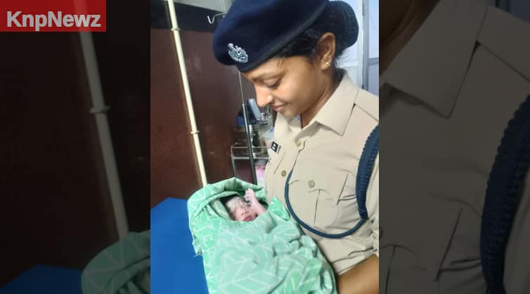 गोरखधाम एक्सप्रेस में गूंजी किलकारी, कानपुर सेंट्रल पर RPF और नर्स ने ट्रेन में कराया सुरक्षित प्रसव